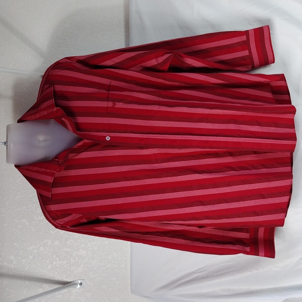 Men's Giorgio Armani dress shirt size 36 to 37 with 17 and a half inch neck